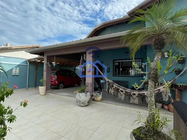 Casa com 300m² 3 quartos e 3 banheiros, à venda, no bairro Indaiá em Caraguatatuba