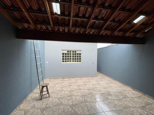 Casa 2 quartos e 1 banheiro, à venda, no bairro Jardim Imagawa em Londrina