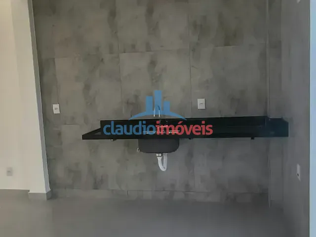 Casa 2 quartos e 3 banheiros, à venda, no bairro Vila Orlandelia em Barra Mansa