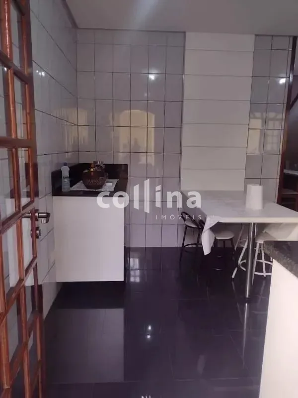 Casa, 3 quartos, 230 m² - Foto 9