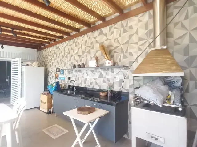 Casa 3 quartos e 5 banheiros, à venda, no bairro Centro em Lauro de Freitas