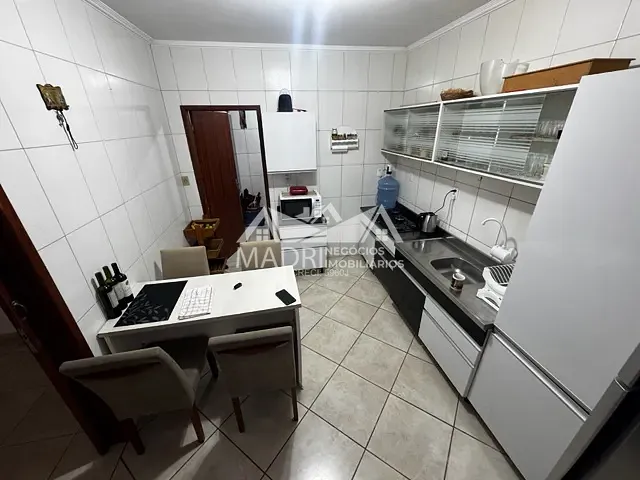 Casa com 300m² 3 quartos e 1 banheiro, à venda, no bairro Barra do Aririú em Palhoça