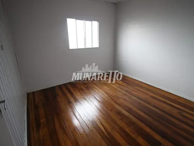 Casa com 55m² 2 quartos e 1 banheiro, à venda, no bairro Estados em Concórdia
