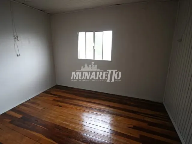 Casa com 55m² 2 quartos e 1 banheiro, à venda, no bairro Estados em Concórdia