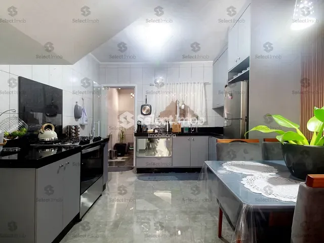 Casa com 78m² 2 quartos e 2 banheiros, à venda, no bairro Vila Bocaina em Mauá