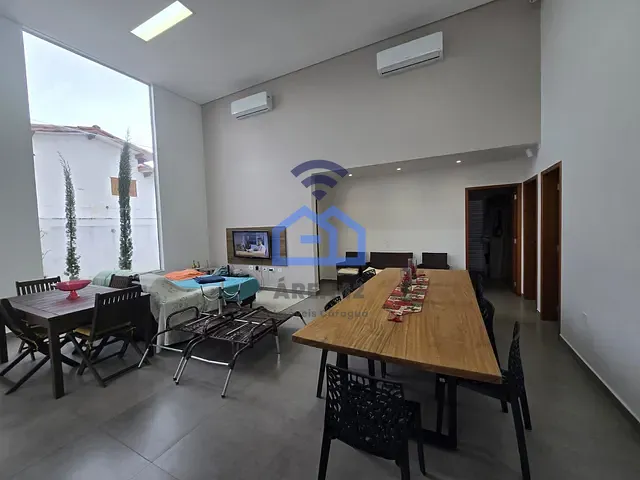 Casa com 349m² 3 quartos e 2 banheiros, à venda, no bairro Porto Novo em Caraguatatuba