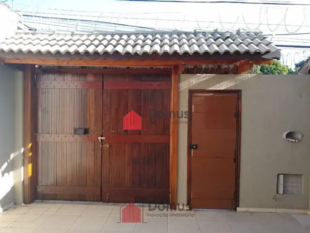 Casa com 153m², à venda, no bairro Maria Áurea em Pindamonhangaba