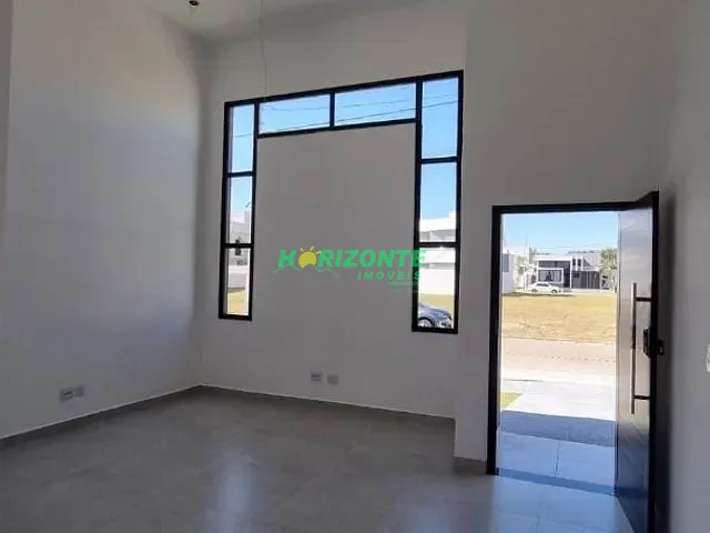Casa com 300m² 3 quartos e 2 banheiros, à venda, no bairro Condomínio Terras do Vale em Caçapava