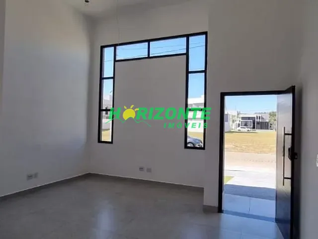 Casa com 300m² 3 quartos e 2 banheiros, à venda, no bairro Condomínio Terras do Vale em Caçapava