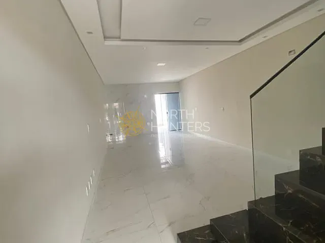 Casa com 123m² 3 quartos e 3 banheiros, à venda, no bairro Saguaçu em Joinville