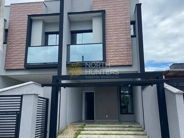 Casa com 123m² 3 quartos e 3 banheiros, à venda, no bairro Saguaçu em Joinville