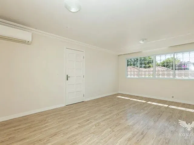 Casa com 303m² 3 quartos e 3 banheiros, para alugar, no bairro São Braz em Curitiba