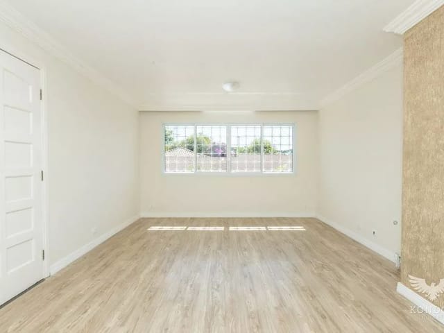 Casa com 303m² 3 quartos e 3 banheiros, para alugar, no bairro São Braz em Curitiba