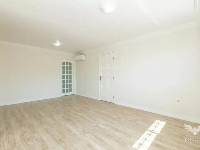 Casa com 303m² 3 quartos e 3 banheiros, para alugar, no bairro São Braz em Curitiba