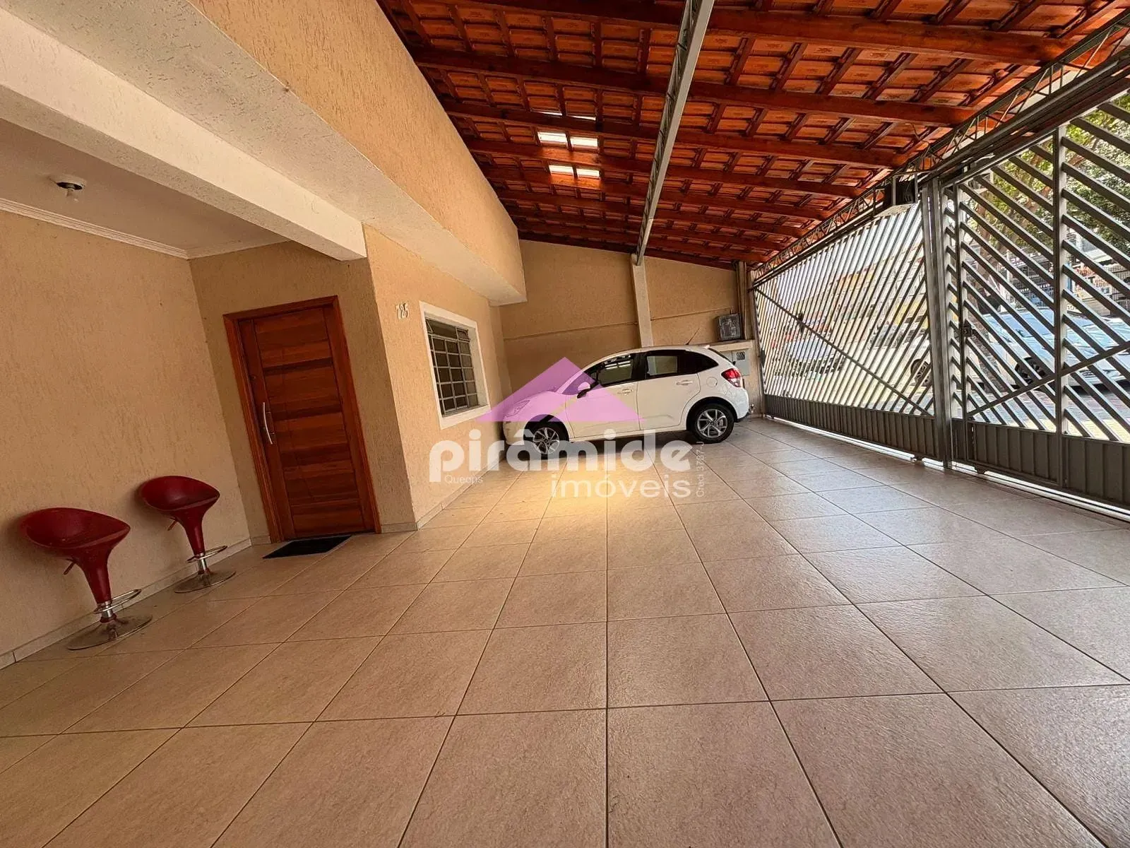 Casa, 3 quartos, 140 m² - Foto 1