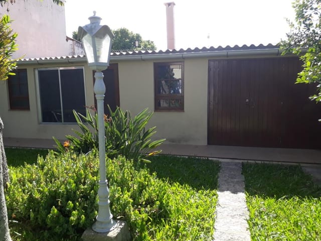 Casa com 490m² 4 quartos e 3 banheiros, à venda, no bairro Areal em Pelotas