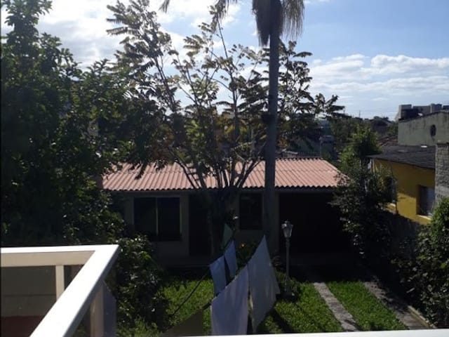 Casa com 490m² 4 quartos e 3 banheiros, à venda, no bairro Areal em Pelotas