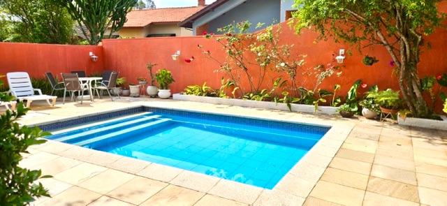 Casa com 376m² 4 quartos e 6 banheiros, à venda, no bairro Alphaville em Santana de Parnaíba