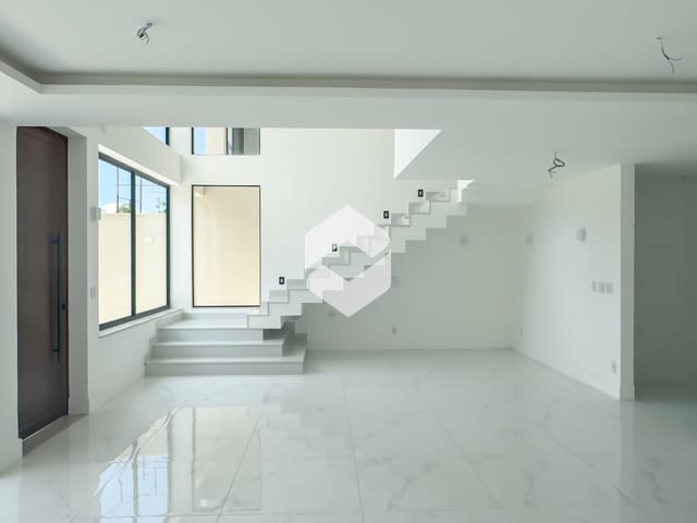 Casa com 242m² 4 quartos e 6 banheiros, à venda, no bairro Recreio dos Bandeirantes em Rio de Janeiro