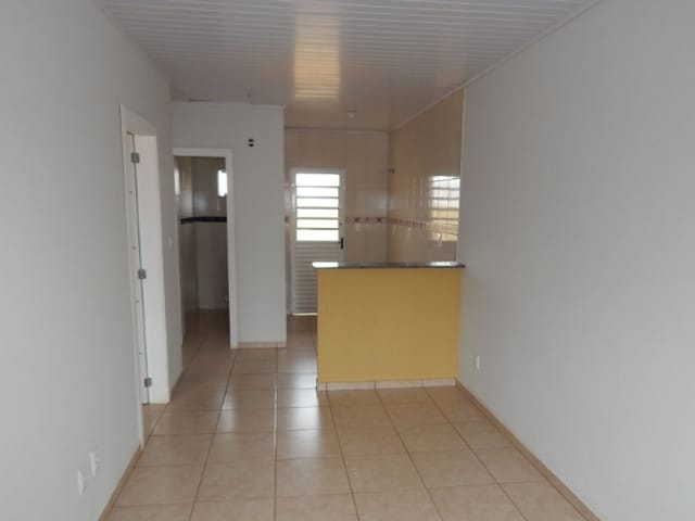 Casa 2 quartos e 1 banheiro, à venda, no bairro Cará-cará em Ponta Grossa