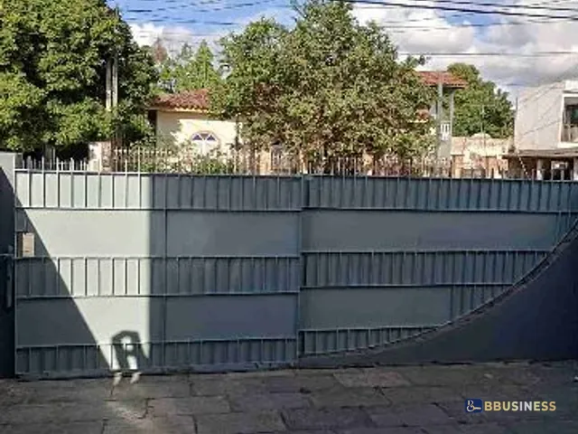 Casa 4 quartos e 2 banheiros, à venda, no bairro Parque Corrientes em Campos dos Goytacazes
