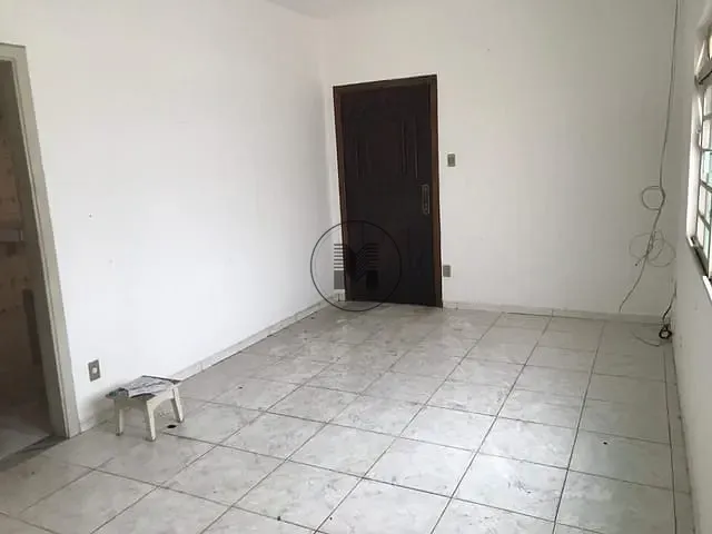 Casa 4 quartos e 3 banheiros, à venda, no bairro Vila Comendador Rodrigues Alves em Guaratinguetá