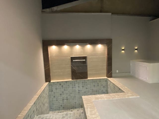 Casa 5 quartos e 1 banheiro, à venda, no bairro Jardim Shangri-Lá em Cuiabá