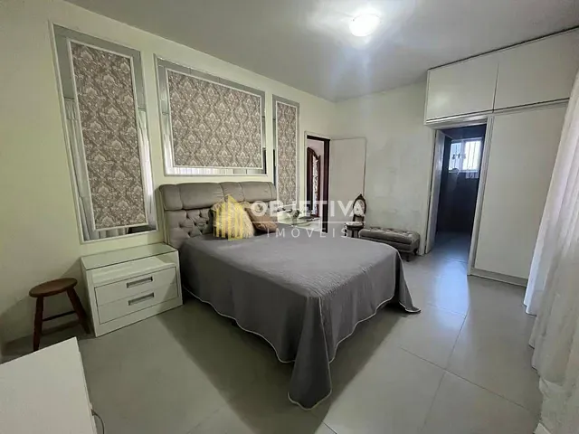 Casa com 856m² 4 quartos e 4 banheiros, à venda, no bairro Jardim Mauá em Novo Hamburgo
