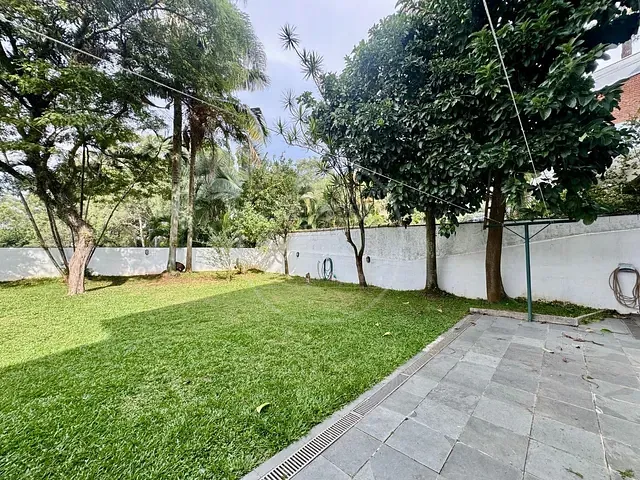 Casa com 530m² 3 quartos e 2 banheiros, à venda, no bairro Jardim Marajoara em São Paulo