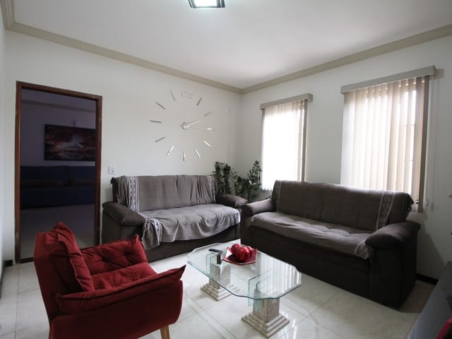 Casa com 600m² 3 quartos e 4 banheiros, à venda, no bairro Recanto do Lago em São João da Boa Vista