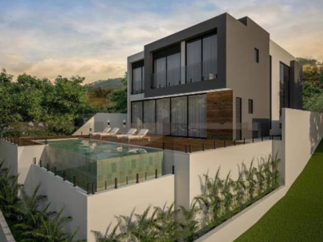 Casa com 420m² 4 quartos e 6 banheiros, à venda, no bairro Alphaville em Santana de Parnaíba