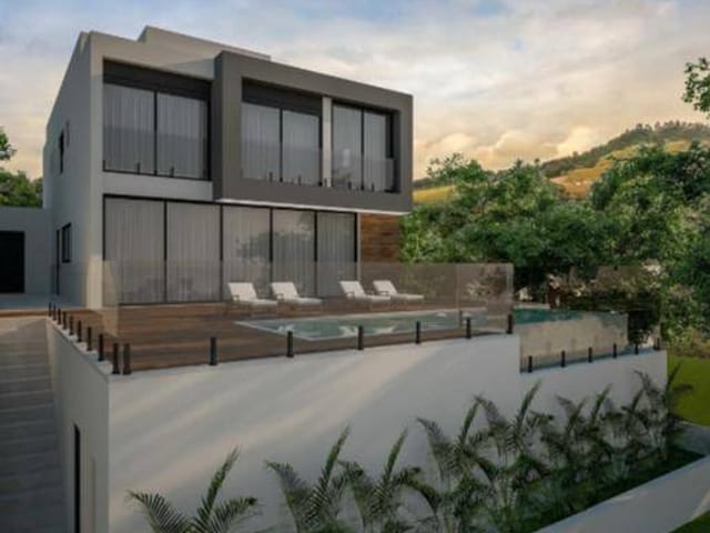 Casa com 420m² 4 quartos e 6 banheiros, à venda, no bairro Alphaville em Santana de Parnaíba