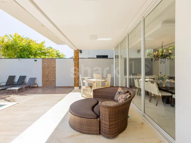 Casa com 500m² 4 quartos e 6 banheiros, para alugar, no bairro Tamboré em Santana de Parnaíba