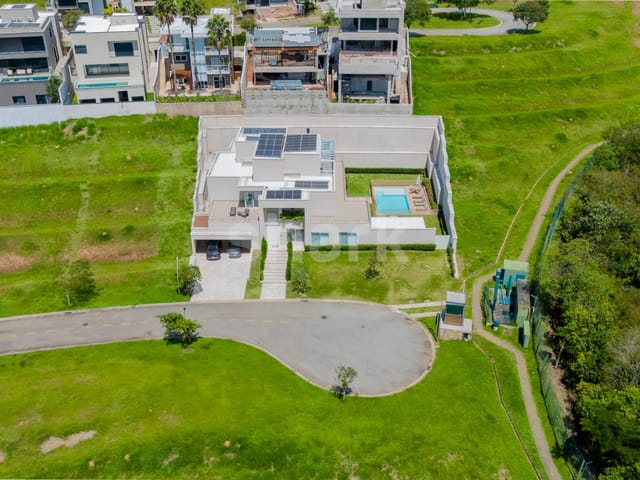 Casa com 1284m² 6 quartos e 6 banheiros, à venda, no bairro Alphaville em Santana de Parnaíba