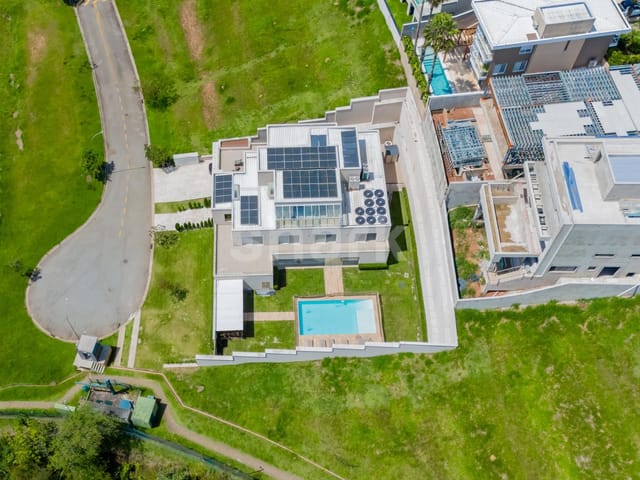 Casa com 1284m² 6 quartos e 6 banheiros, à venda, no bairro Alphaville em Santana de Parnaíba