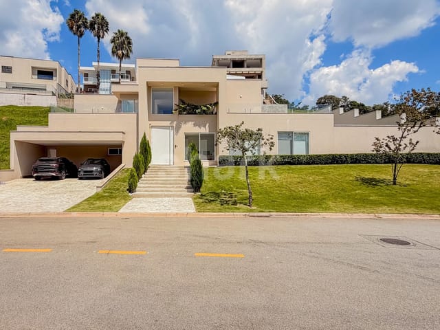 Casa com 1284m² 6 quartos e 6 banheiros, à venda, no bairro Alphaville em Santana de Parnaíba