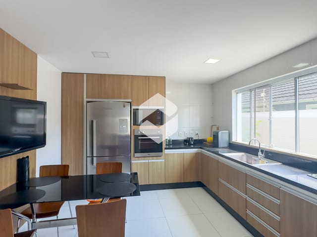 Casa com 250m² 5 quartos e 6 banheiros, à venda, no bairro Recreio dos Bandeirantes em Rio de Janeiro