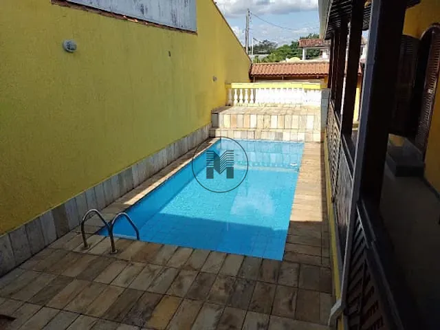 Casa com 300m² 3 quartos e 3 banheiros, à venda, no bairro Portal das Colinas em Guaratinguetá