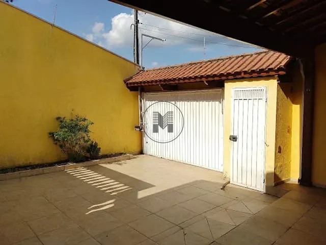 Casa com 300m² 3 quartos e 3 banheiros, à venda, no bairro Portal das Colinas em Guaratinguetá