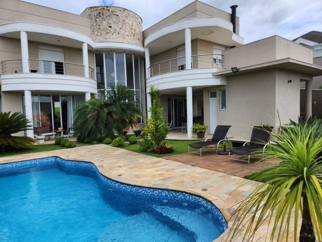 Casa com 700m² 4 quartos e 6 banheiros, à venda ou para alugar, no bairro Condomínio Reserva do Paratehy em São José dos Campos