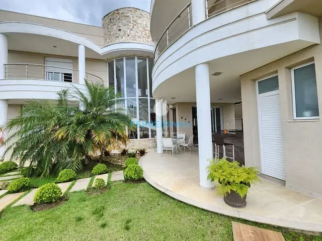 Casa com 700m² 4 quartos e 6 banheiros, à venda ou para alugar, no bairro Condomínio Reserva do Paratehy em São José dos Campos