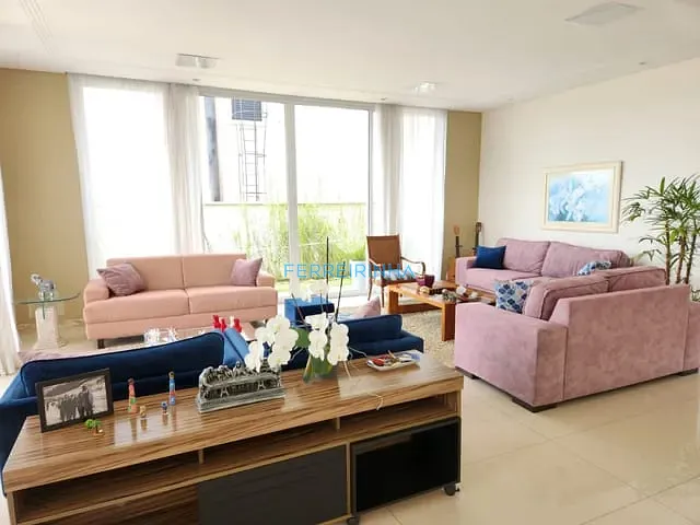 Casa com 700m² 4 quartos e 6 banheiros, à venda ou para alugar, no bairro Condomínio Reserva do Paratehy em São José dos Campos