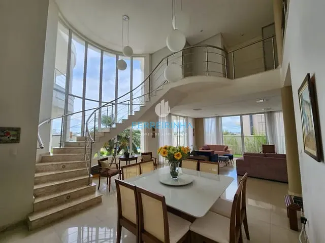 Casa com 700m² 4 quartos e 6 banheiros, à venda ou para alugar, no bairro Condomínio Reserva do Paratehy em São José dos Campos