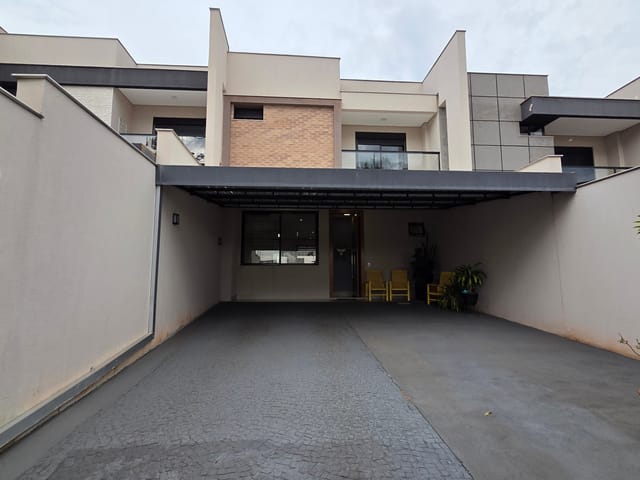 Casa com 250m² 3 quartos e 4 banheiros, à venda, no bairro Terras de Santana em Londrina