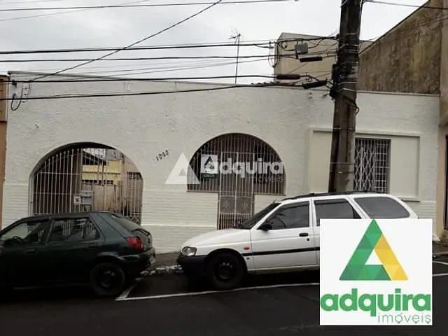 Casa com 250m² 3 quartos e 1 banheiro, à venda, no bairro Centro em Ponta Grossa
