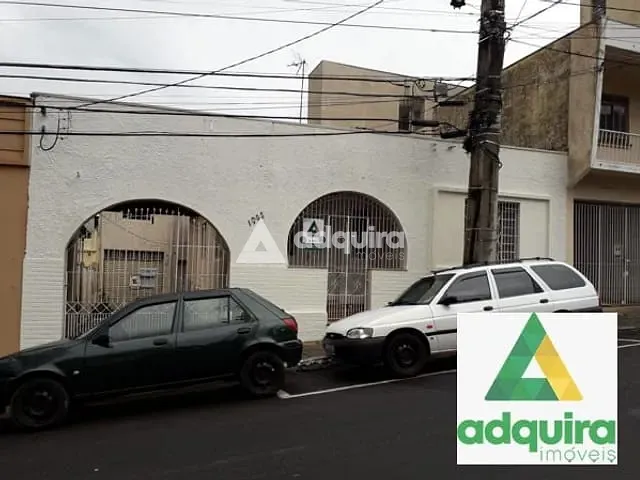 Casa com 250m² 3 quartos e 1 banheiro, à venda, no bairro Centro em Ponta Grossa