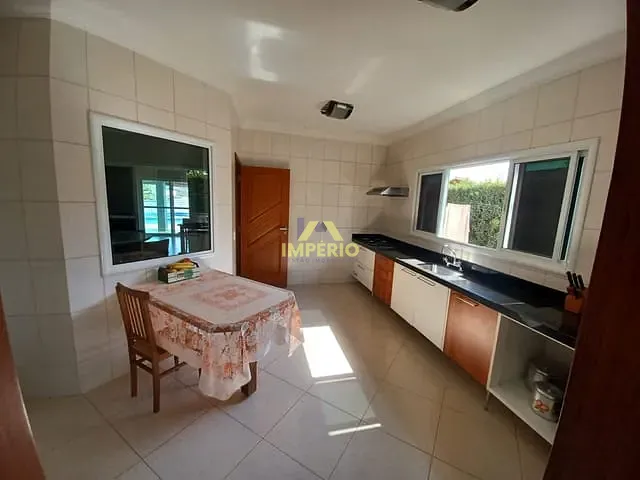 Casa com 1107m² 3 quartos e 2 banheiros, à venda, no bairro Terras de Mont Serrat em Salto