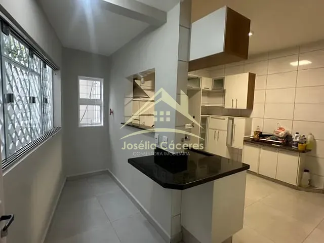 Casa com 180m² 2 quartos e 1 banheiro, à venda, no bairro Recanto dos Pássaros em Cuiabá