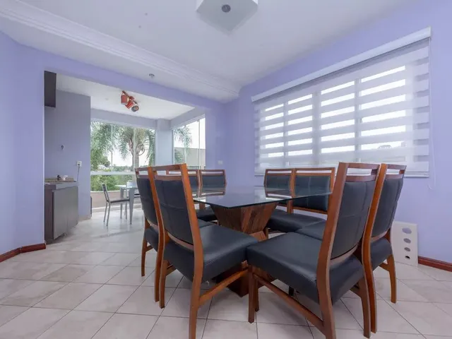 Casa 3 quartos e 3 banheiros, para alugar, no bairro Santa Felicidade em Curitiba