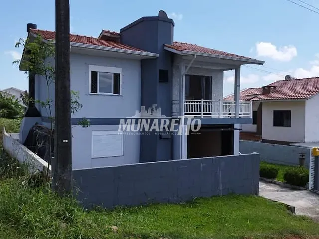 Casa com 140m² 4 quartos e 2 banheiros, à venda, no bairro Nações em Concórdia